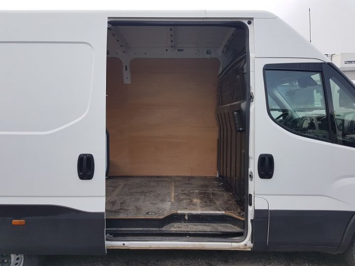 Commercial car Iveco Daily Steel panel van 35-160 V12 euro 6 - 2.3hpi - 58000 kms BLANC - 10