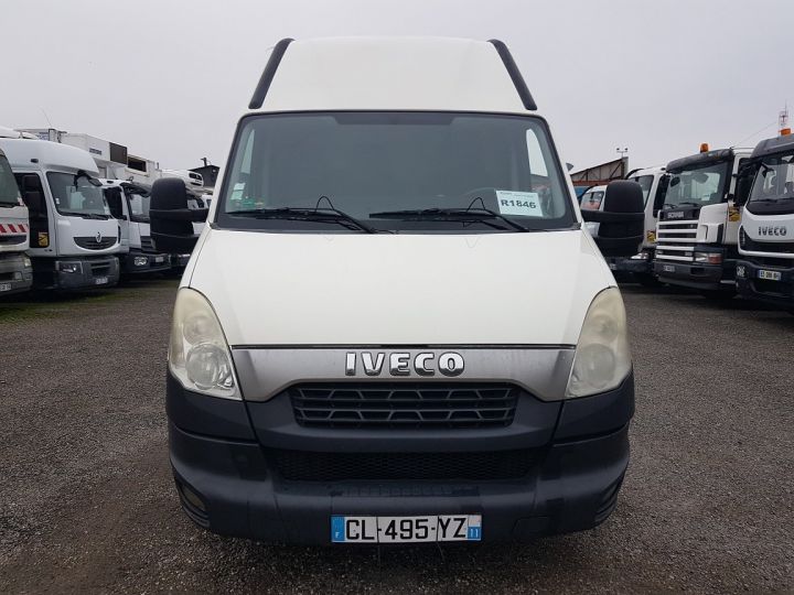 Commercial car Iveco Daily Steel panel van 35 S 134 MS V12 2.3hpi BLANC - 13