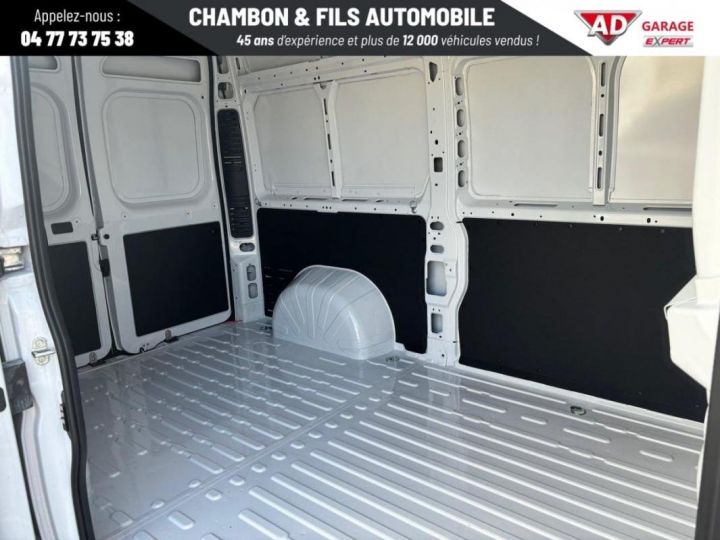 Commercial car Peugeot Boxer Steel panel van FOURGON TOLE 3.3 T L2H2 BLUEHDI 140 S BVM6 Blanc - 8