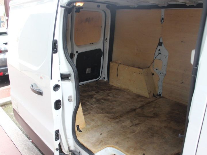 Commercial car Renault Trafic Steel panel van III FOURGON TOLE CONFORT L1H1 1300 DCI 95 Blanc Laqué - 9