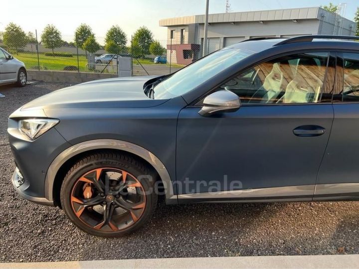 Cupra Formentor 2.0 TSI 310 4DRIVE PREMIERE EDITION DSG7 bleu mat - 16