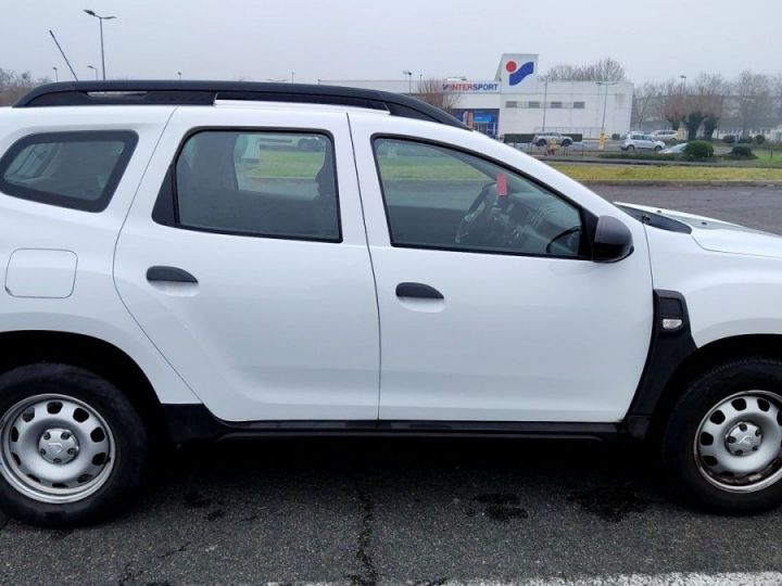 Dacia Duster 1.0 ECO-G 100CH ESSENTIEL 4X2 Blanc - 13