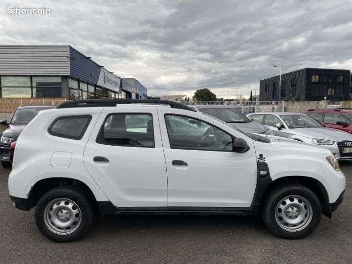 Dacia Duster 1.0 ECO-G 100CH ESSENTIEL 4X2 19 Blanc - 3