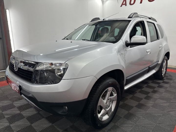 Dacia Duster 1.5 dCi 110 4x4 Lauréate +84000KM+PREMIERE MAIN Gris Clair - 2