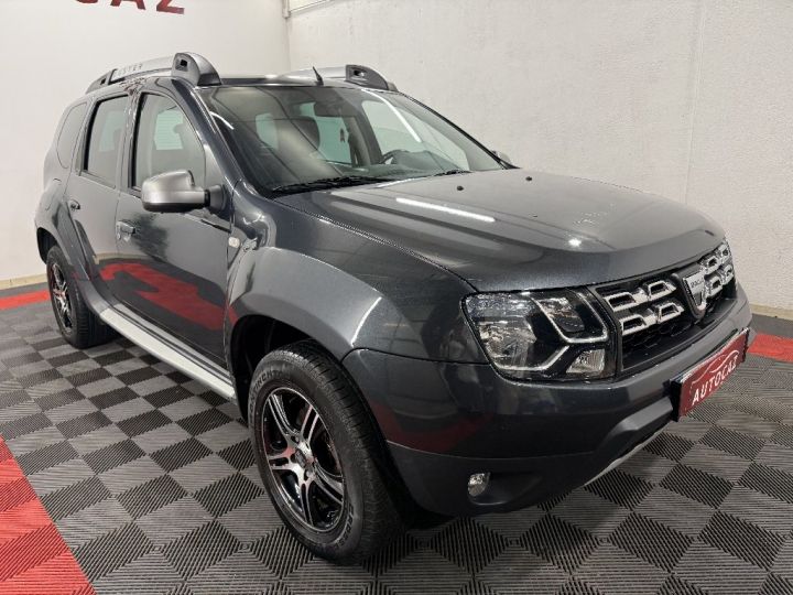 Dacia Duster 1.5 dCi 110 4x4 Prestige +Attelage  Grise - 4