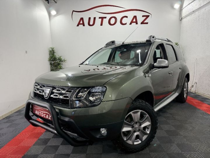 Dacia Duster 1.5 dCi 110 4x4 Prestige +ATTELAGE Verte - 1