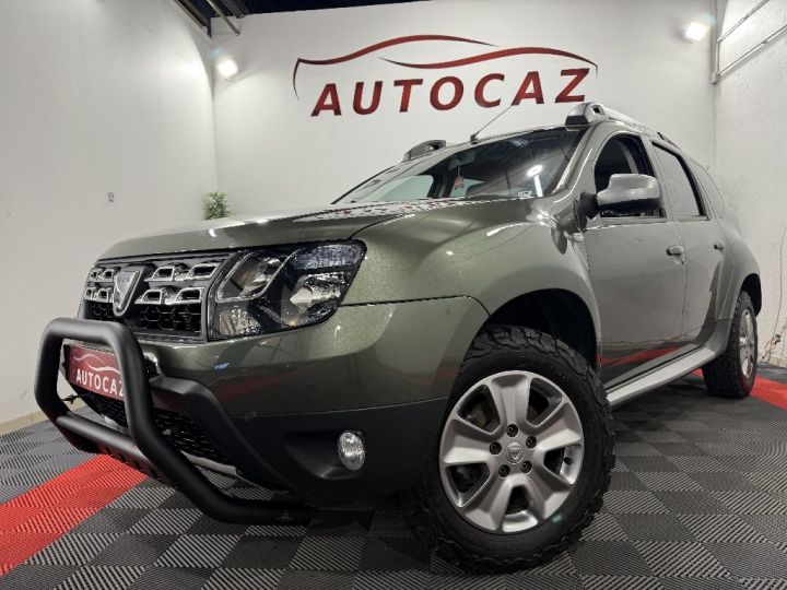 Dacia Duster 1.5 dCi 110 4x4 Prestige +ATTELAGE Verte - 2