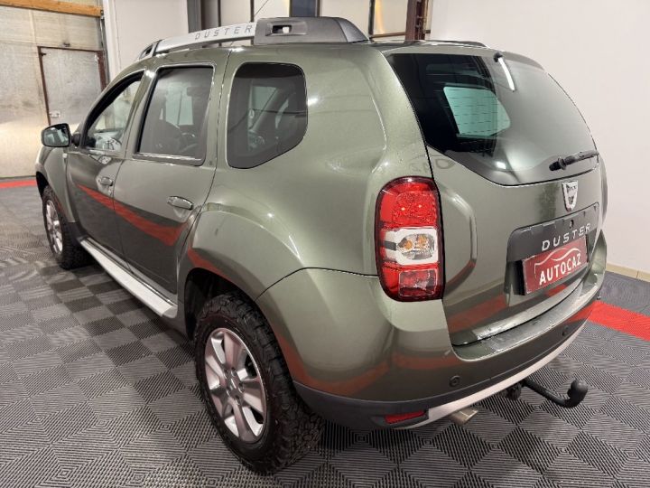 Dacia Duster 1.5 dCi 110 4x4 Prestige +ATTELAGE Verte - 6