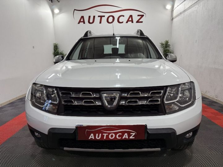 Dacia Duster 1.5 dCi 110 4x4 Prestige +ATTELAGE Blanc - 4