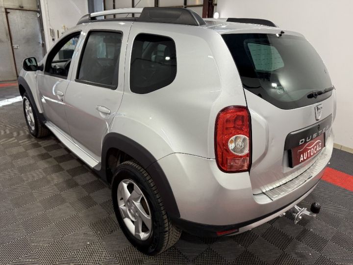 Dacia Duster 1.5 dCi 110 4x4 Prestige +ATTELAGE Gris Clair - 5