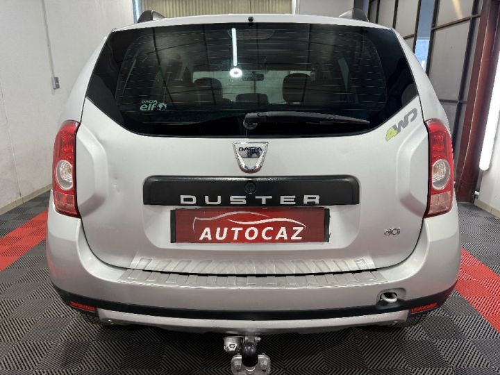 Dacia Duster 1.5 dCi 110 4x4 Prestige +ATTELAGE Gris Clair - 6