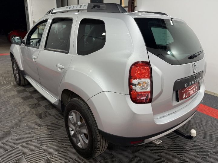 Dacia Duster 1.5 dCi 110 4x4 Prestige +ATTELAGE*PREMIERE MAIN Gris Clair - 6