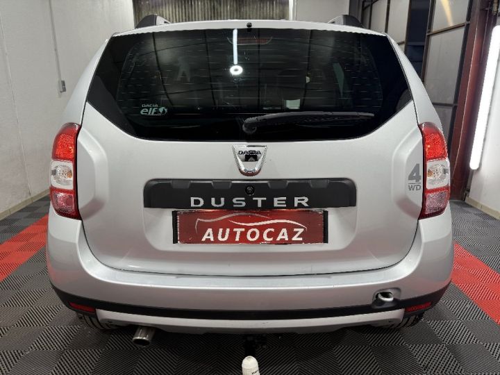 Dacia Duster 1.5 dCi 110 4x4 Prestige +ATTELAGE*PREMIERE MAIN Gris Clair - 7