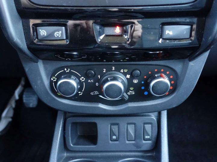 Dacia Duster 1.5 DCI 110CH BLACK TOUCH 2017 4X2 Noir - 11