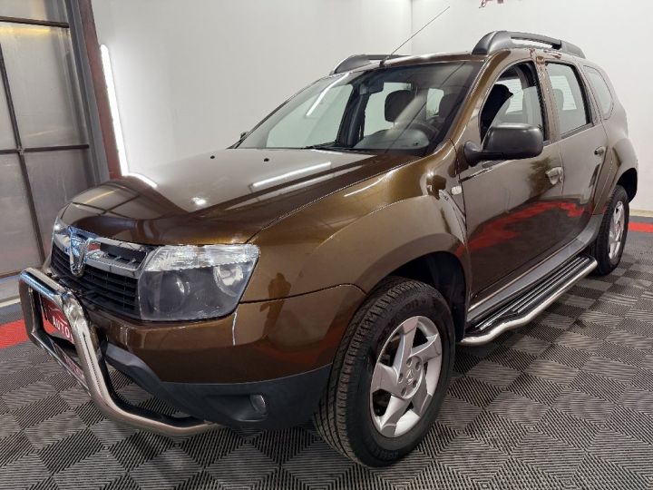 Dacia Duster 1.6 16v 105 4x4 Lauréate +79000KM Marron - 3