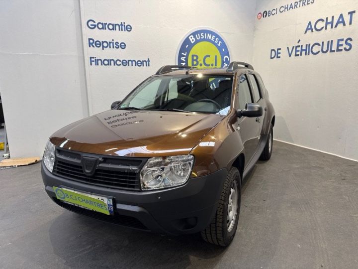 Dacia Duster 1.6 16V 105CH AMBIANCE 4X2 BVM6 Marron - 3