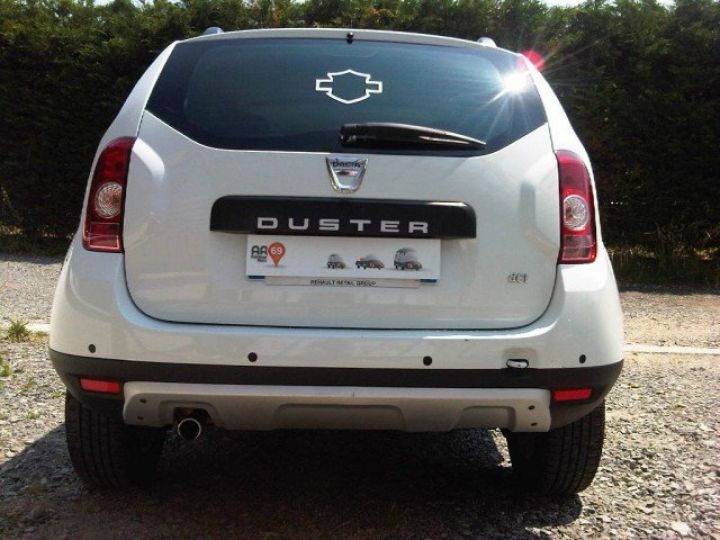 Dacia Duster 1.6 DCI 110 CV 4X2 LAUREATE     Diesel BLANC - 14