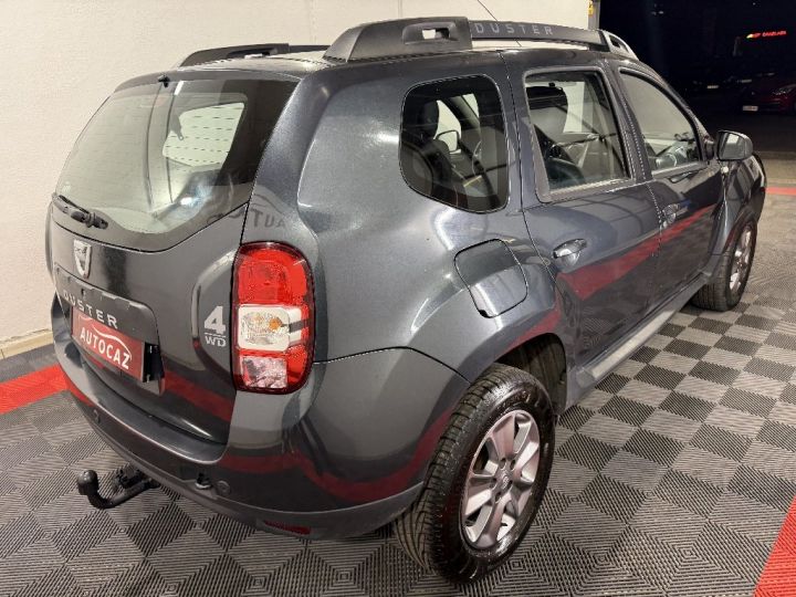 Dacia Duster dCi 110 4x4 Lauréate +ATTELAGE Gris Foncé - 6