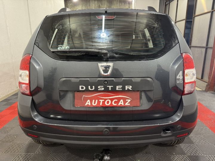 Dacia Duster dCi 110 4x4 Lauréate +ATTELAGE Gris Foncé - 7