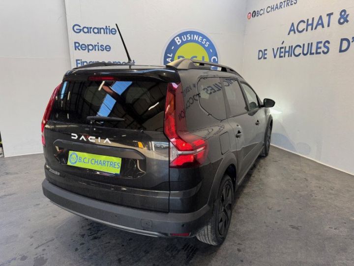 Dacia Jogger 1.0 ECO-G 100CH EXPRESSION 5 PLACES -24 Noir - 4