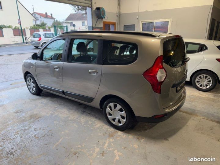 Dacia Lodgy 1.2 115CH Laureate Première main en excellent état Beige - 4