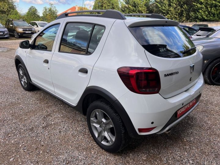 Dacia Sandero 0.9 TCE 90CH STEPWAY / CREDIT / CRITAIR 1 / 1 ERE MAIN / Blanc - 4