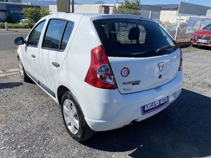 Dacia Sandero 1.4 MPI 75 GPL eco2 Blanc - 9