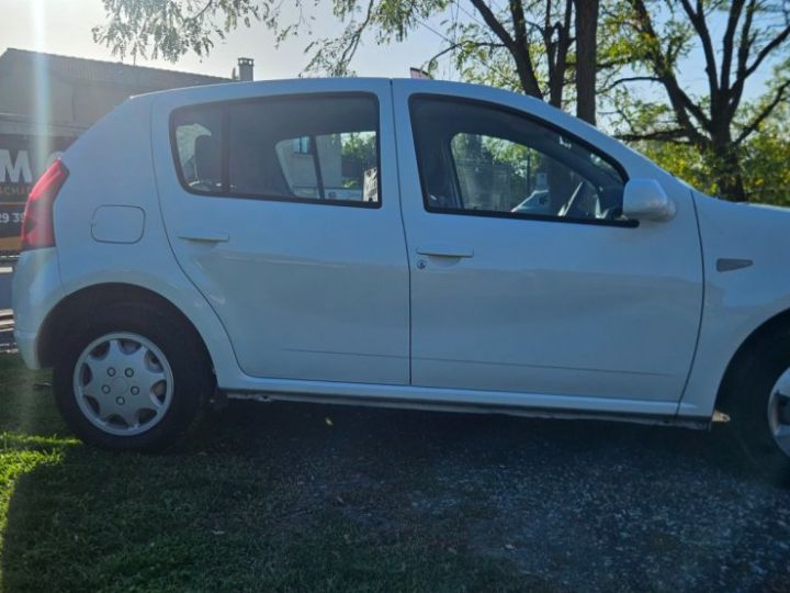 Dacia Sandero 1.4 MPI Ambiance Blanc - 3