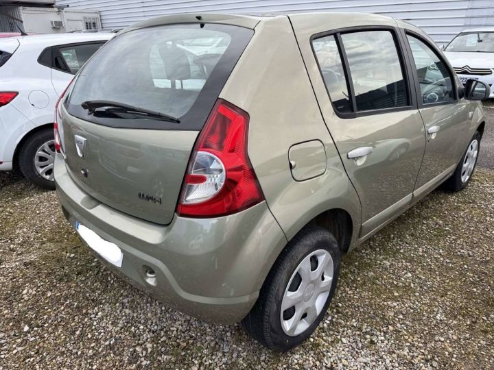 Dacia Sandero I (B90) 1.4 MPI 75ch Lauréate BEIGE CLAIR - 3