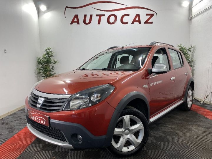 Dacia Sandero STEPWAY 1.6 MPI 90 Lauréate Rouge - 1