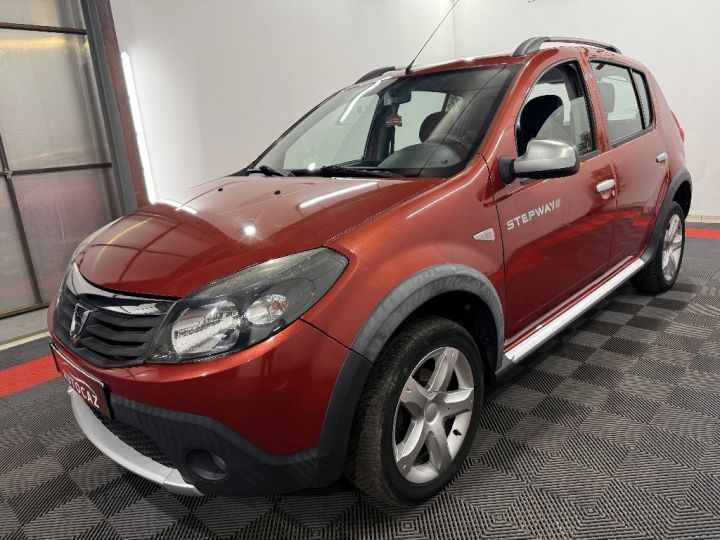 Dacia Sandero STEPWAY 1.6 MPI 90CV Rouge - 3