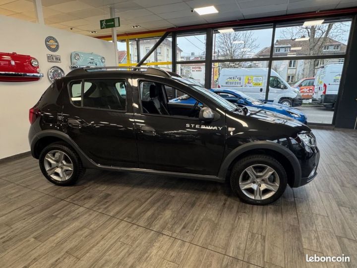 Dacia Sandero Stepway 90 Ch GPL 242,67E-Mois Noir - 2