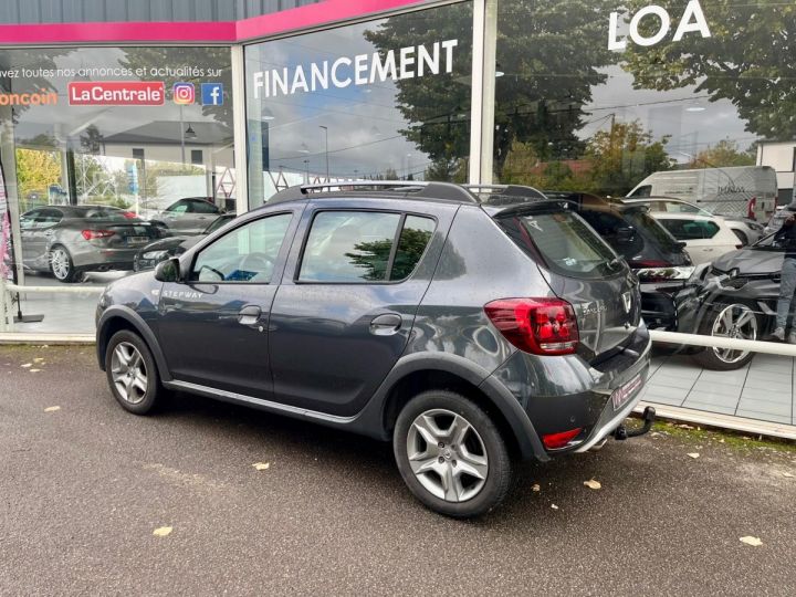 Dacia Sandero TCe 90 Stepway GRIS FONCE - 16