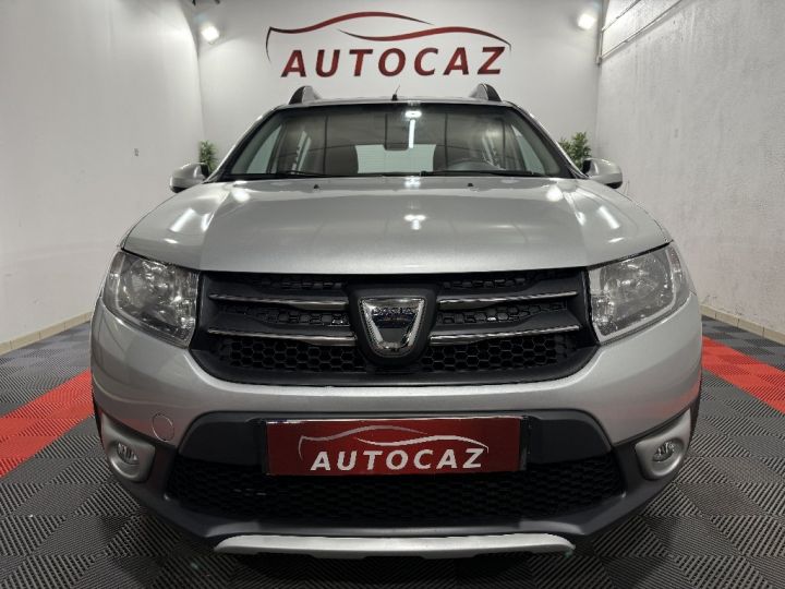 Dacia Sandero TCe 90 Stepway Prestige +104000KM Gris Clair - 4