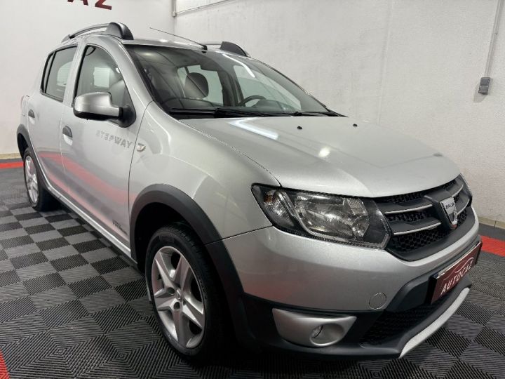 Dacia Sandero TCe 90 Stepway Prestige +104000KM Gris Clair - 5