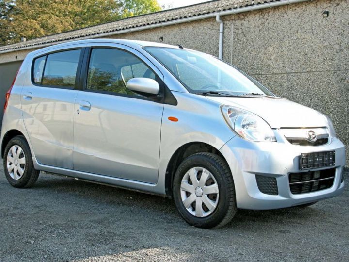 Daihatsu CUORE 1.0i Top Argent Métallisé - 7