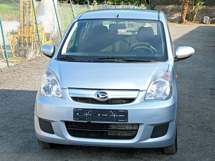 Daihatsu CUORE 1.0i Top Argent Métallisé - 8