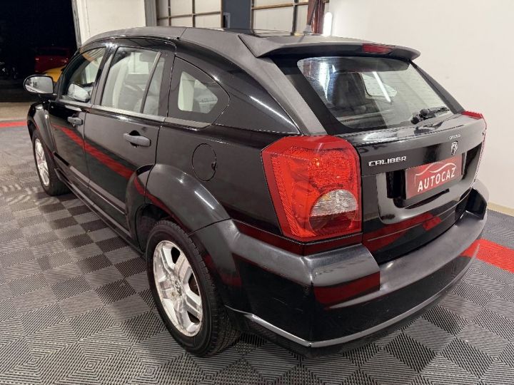 Dodge Caliber 2.0 CRD SXT Noir - 5