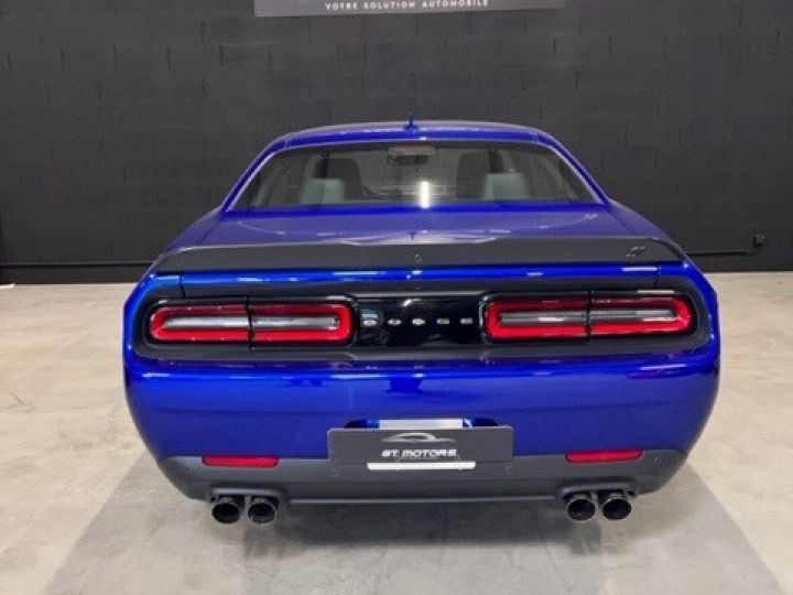Dodge Challenger Bleu - 4
