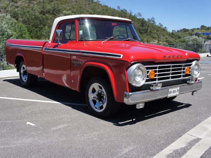 Dodge D Series DODGE D200 V8 6.3 PICK UP 1967 ENTIEREMENT RESTAURE !!!!!! Rouge Metalisee - 1