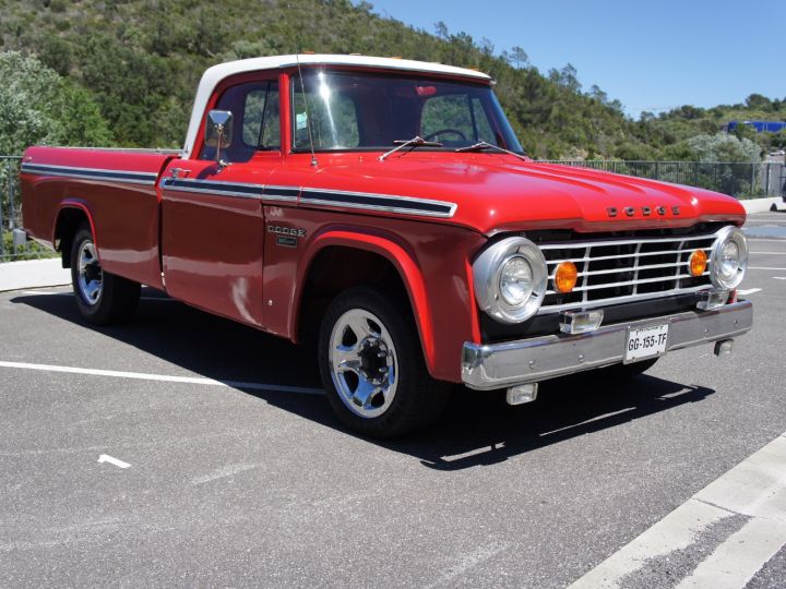 Dodge D Series DODGE D200 V8 6.3L PICK-UP 1967 RESTAURE COMPLETEMENT!!!!!! Rouge - 1