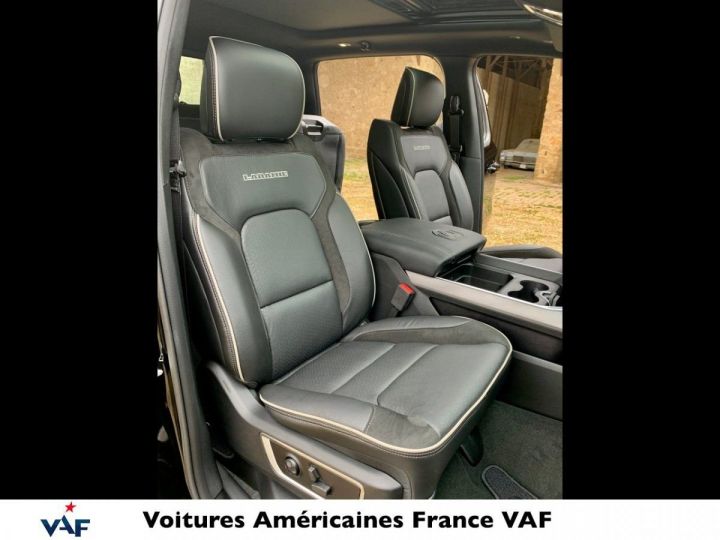 Dodge Ram 1500 CREW CAB LARAMIE 2022 NIGHT EDITION E-TORQUE 4X4/RAMBOX/MULTI-TAILGATE/PAS D'ECOTAXE/PAS DE TVS/TVA RECUPERABLE Gris Granite Métallisé Vendu - 5