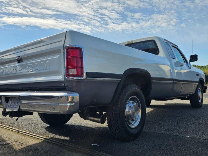 Dodge Ram 250 Club Cab 5.9L Cummins Turbo Diesel  - 5