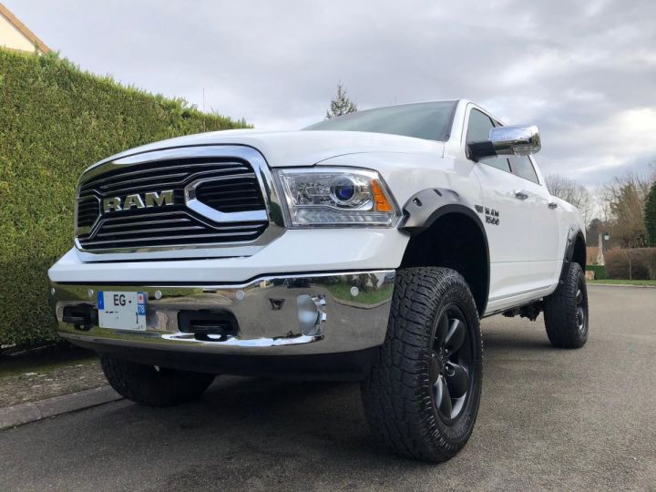 Dodge Ram CREW LARAMIE REHAUSSE CTTE/PLATEAU BLANC Vendu - 8