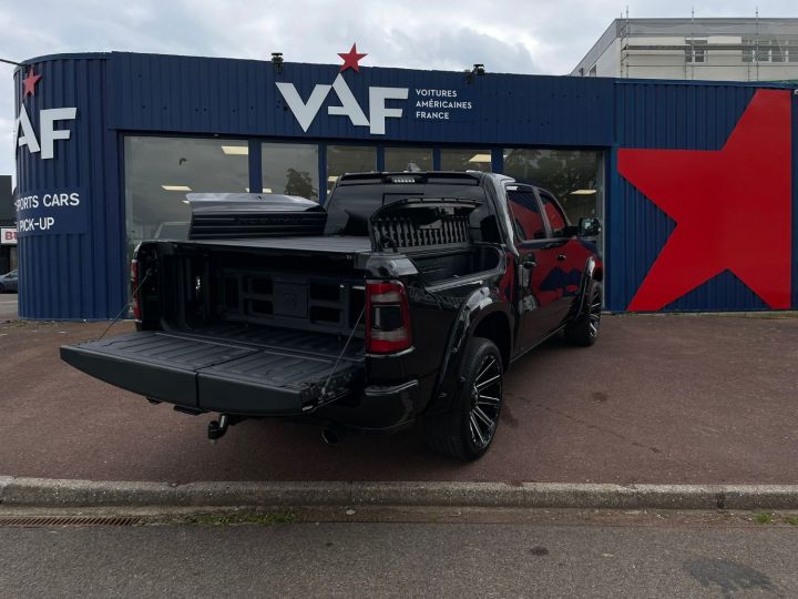 Dodge Ram Laramie Sport Night Edition - RamBox - Ridelle Multifonction - Caméra 360° - V8 5,7L De 401 Ch - Pas D'écotaxe - Pas De TVS - TVA Récup Noir Vendu - 24