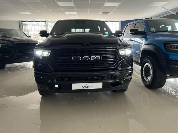 Dodge Ram Limited Night Edition–Ridelle Multifonction-SUSPENSION PNEUMATIQUE-GPL PRINS-69900 € HT - V8 5,7L De 401 Ch / Pas D’écotaxe / Pas TVS / TVA Récupérabl Noir Vendu - 3