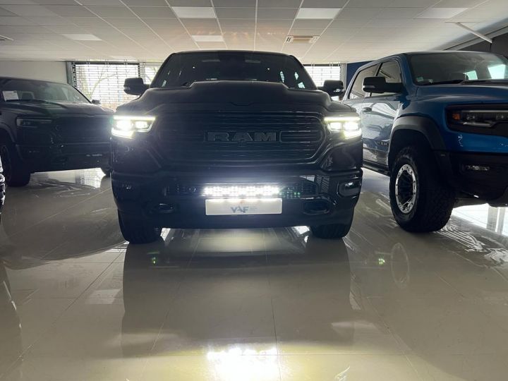 Dodge Ram Limited Night Edition–Ridelle Multifonction-SUSPENSION PNEUMATIQUE-GPL PRINS-69900 € HT-V8 5,7L De 401 Ch / Pas D’écotaxe / Pas TVS / TVA Récupérable Noir Vendu - 2