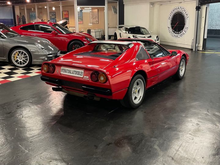 Ferrari 208 GTS TURBO Rosso Corsa - 15