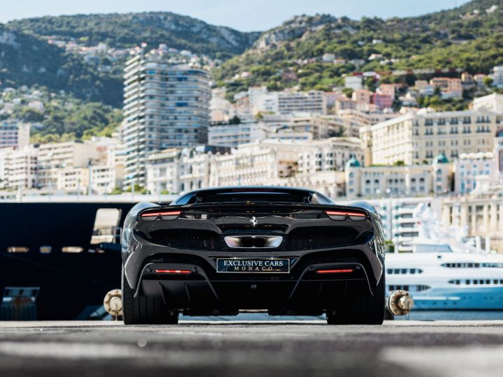 Ferrari 296 GTB COUPE V6 830 CV DISPONIBLE DE SUITE - MONACO Noir Daytona - 35