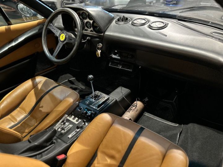 Ferrari 308 GTB Noir - 15